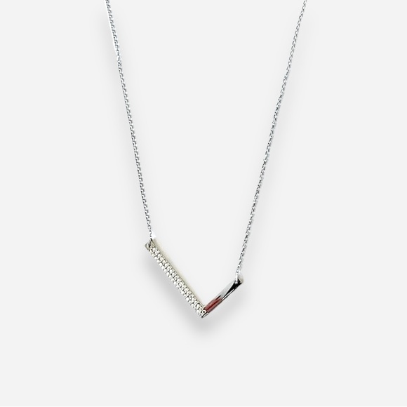 🌸Necklace🌸 L shape 925 sterling silver CZ necklace - Picture 1 of 12